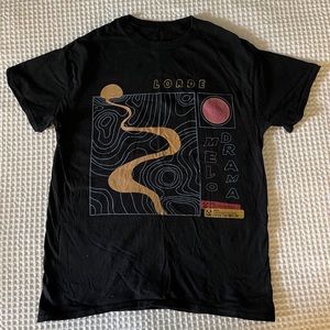 ISO: Lorde Melodrama Shirt L-XL